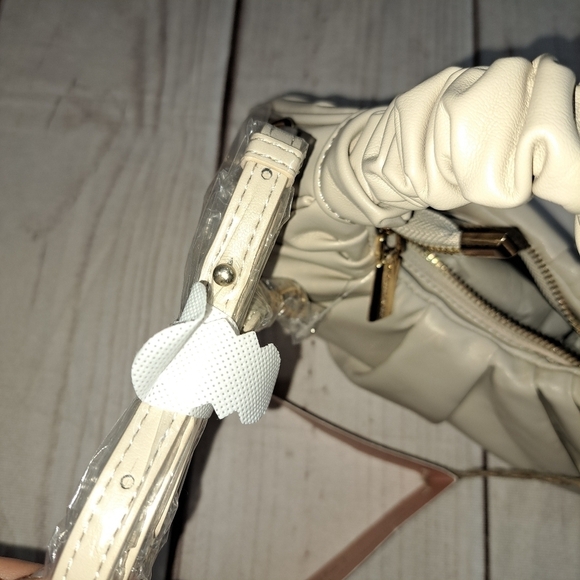 Expressions NYC Crossbody Convertible Handbag - Picture 7 of 8